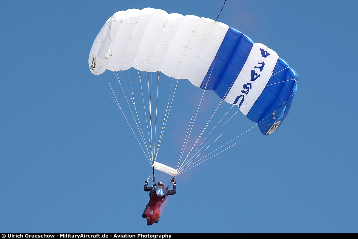 Parachute Team - Wings of Blue (PTWOB)
