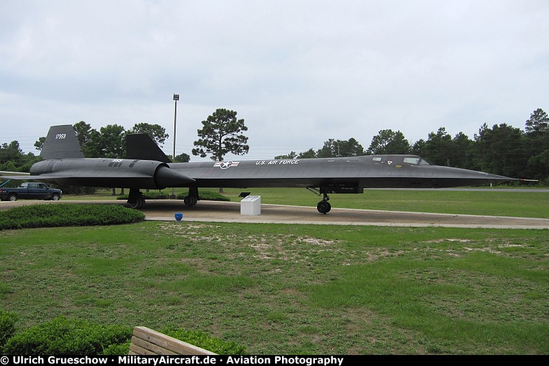 Lockheed SR-71A Blackbird (61-7959)