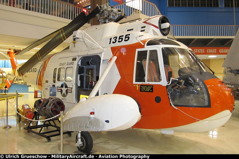 Sikorsky HH-52A Seaguard (1355)