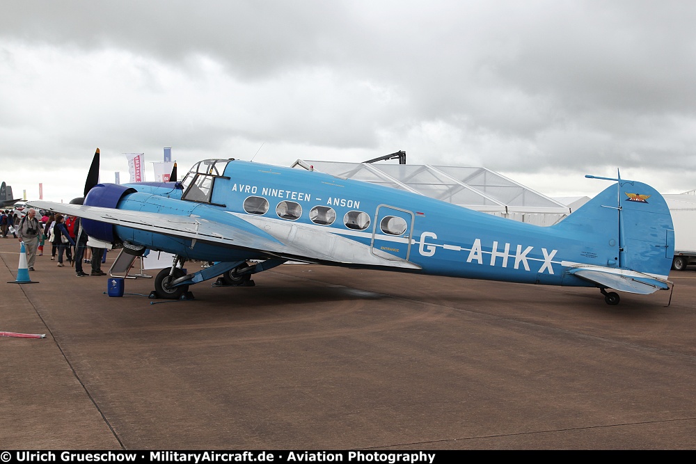 Avro 652A Nineteen Srs.2 (G-AHKX)