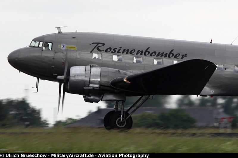 Douglas C-47B Skytrain (D-CXXX) Rosinenbomber