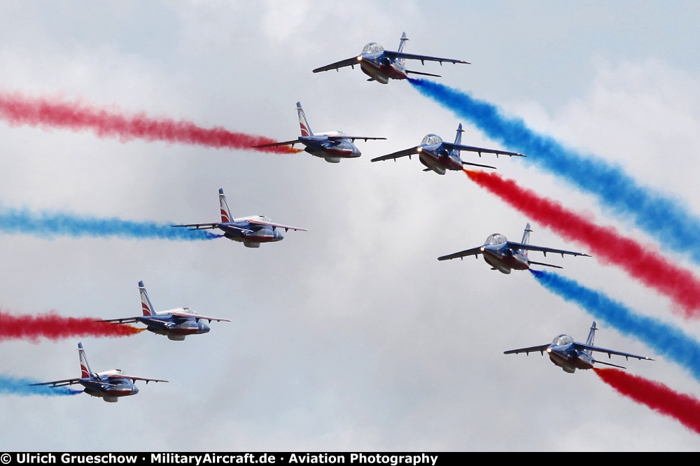 "La Patrouille de France" (French Air Force Aerobatic Team)