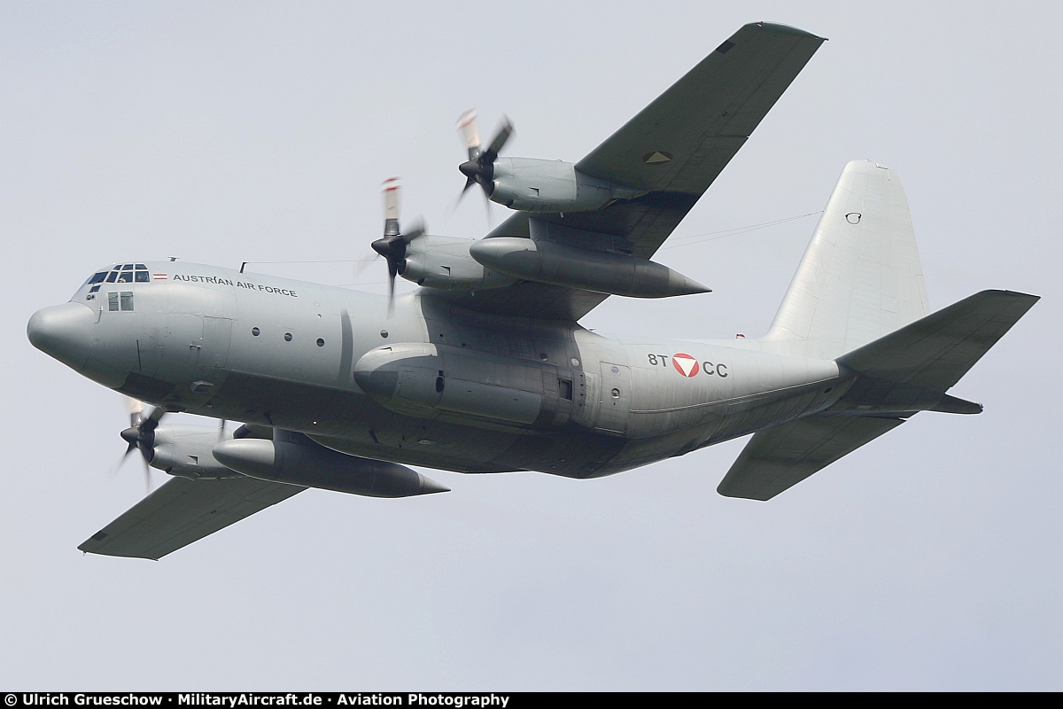 Lockheed C-130K Hercules