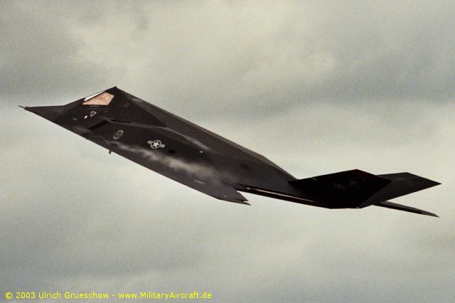 Photos: Lockheed F-117A Nighthawk | MilitaryAircraft.de - Aviation ...