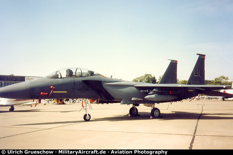 McDonnell Douglas F-15E Strike Eagle (90-0248 / LN)