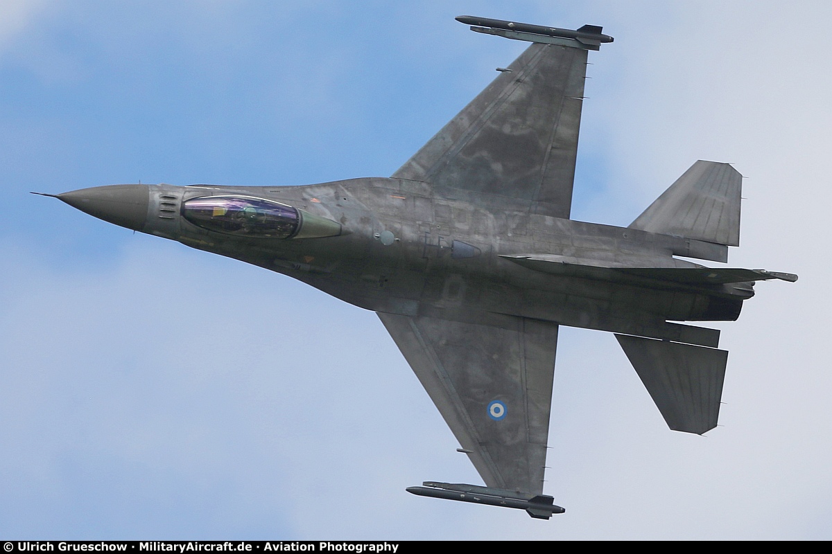 Lockheed Martin F-16CJ Fighting Falcon