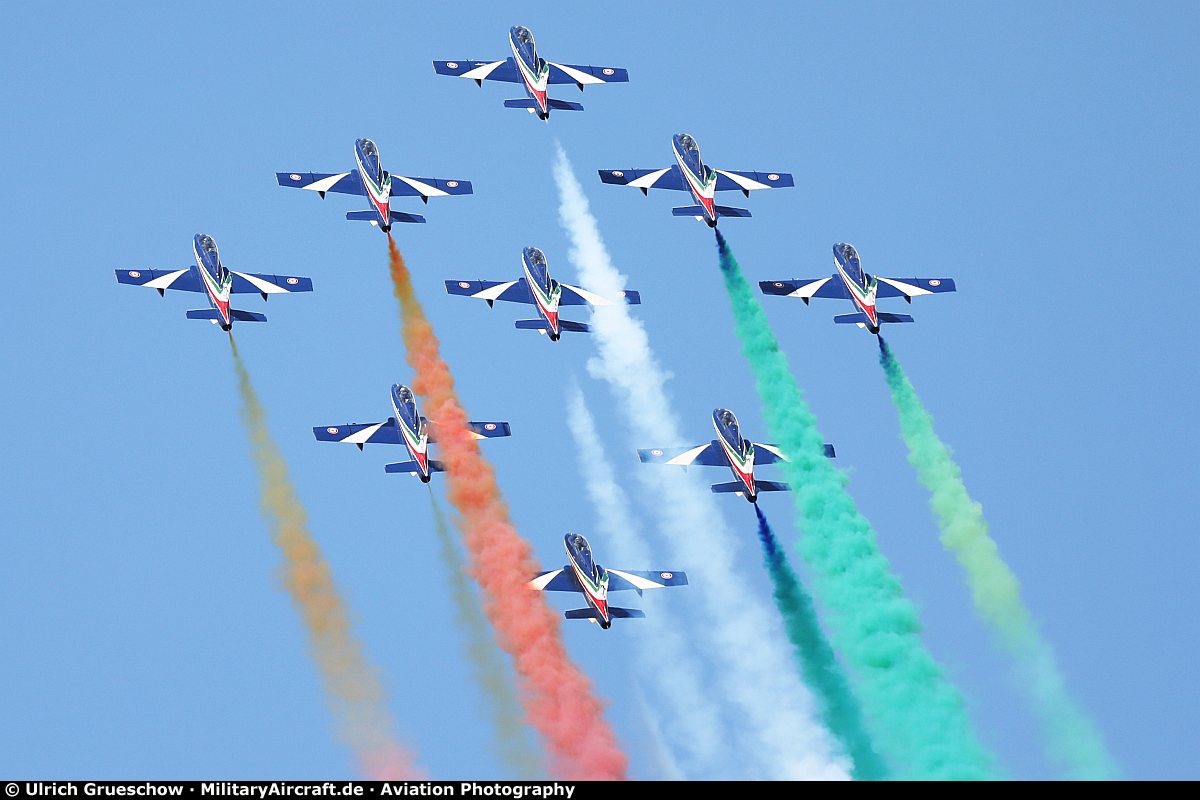 "Frecce Tricolori" (Italian Air Force Aerobatic Team)