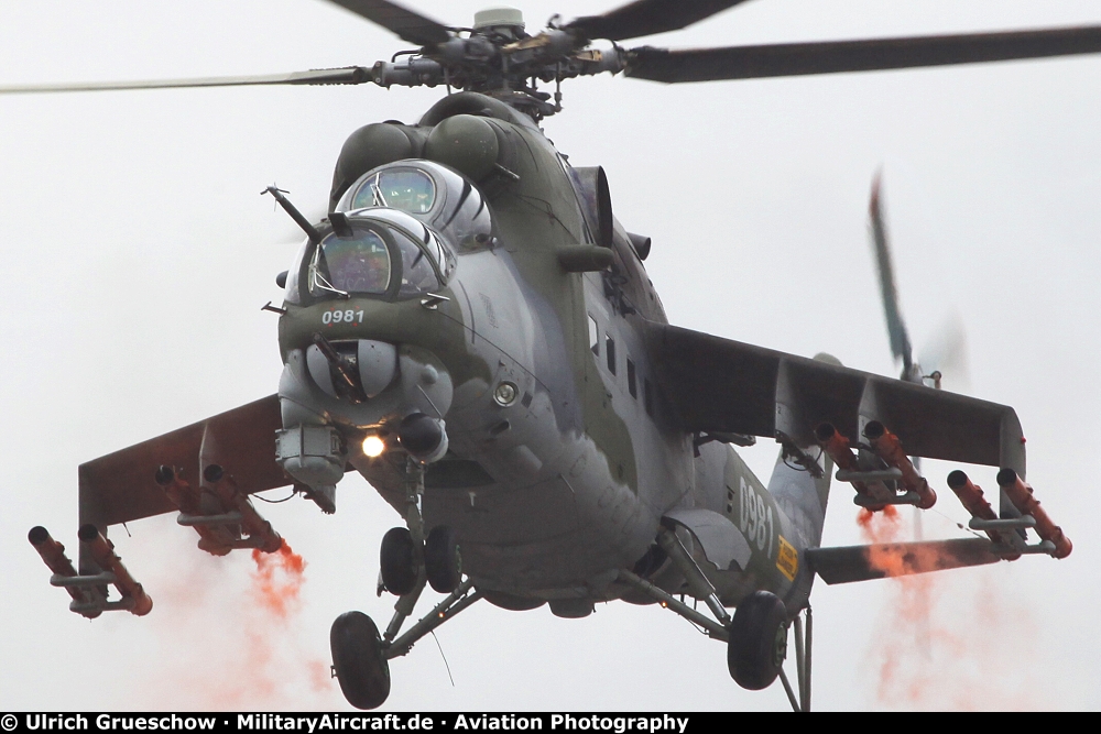 Mil Mi-24V Hind-E (0981)